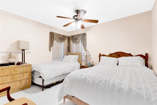 11184 Sangria Ct, Boca Raton, FL 33498