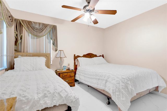 11184 Sangria Ct, Boca Raton, FL 33498
