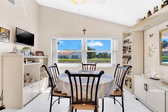 11184 Sangria Ct, Boca Raton, FL 33498