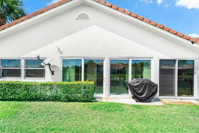 11184 Sangria Ct, Boca Raton, FL 33498