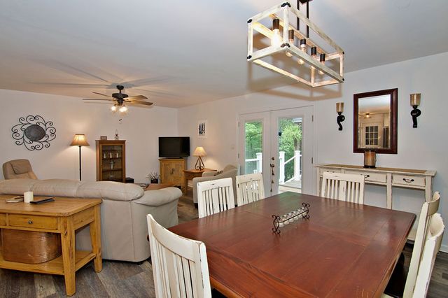 1279 Coneross Point Drive, Seneca, SC 29678