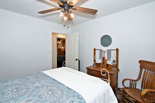 1279 Coneross Point Drive, Seneca, SC 29678