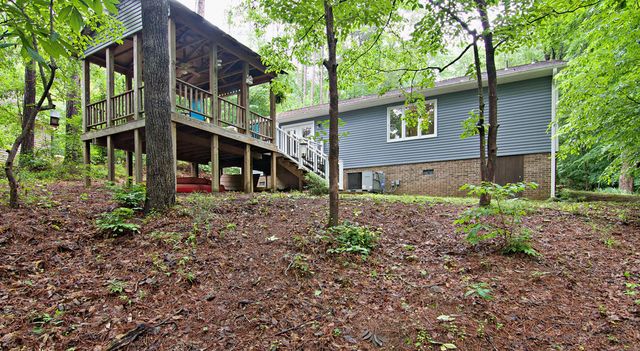 1279 Coneross Point Drive, Seneca, SC 29678