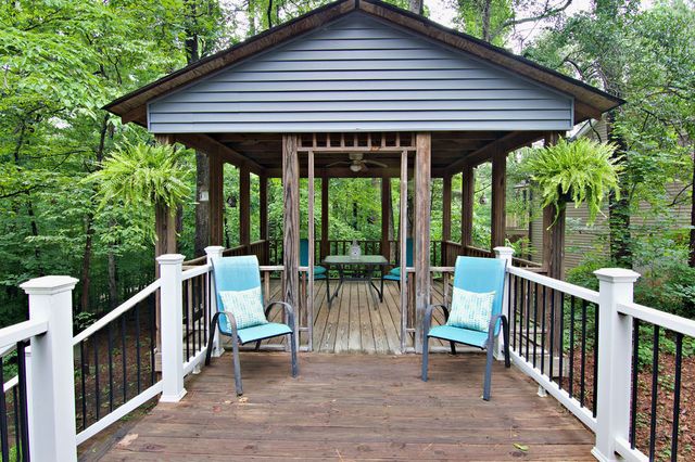 1279 Coneross Point Drive, Seneca, SC 29678