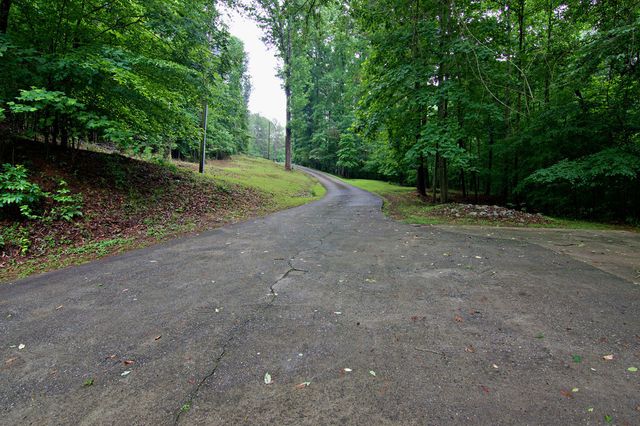 1279 Coneross Point Drive, Seneca, SC 29678