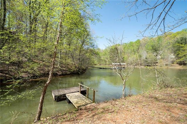 1279 Coneross Point Drive, Seneca, SC 29678