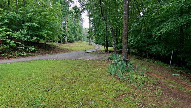 1279 Coneross Point Drive, Seneca, SC 29678