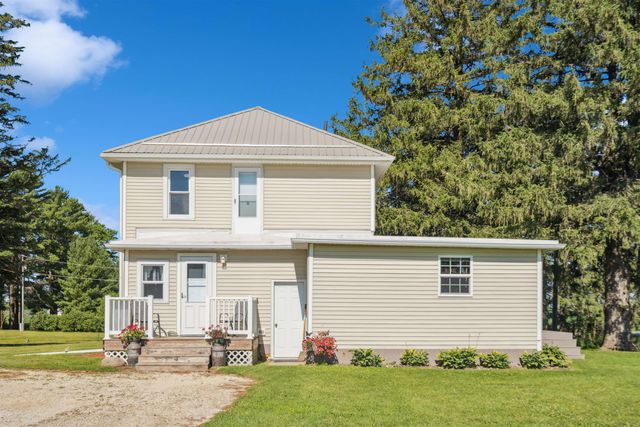 19068 Lincoln Road, West Union, IA 52175