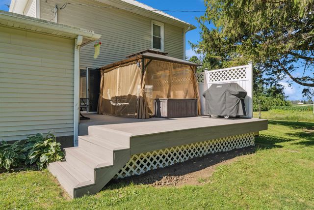 19068 Lincoln Road, West Union, IA 52175