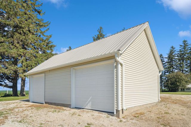 19068 Lincoln Road, West Union, IA 52175