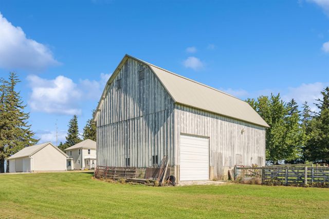 19068 Lincoln Road, West Union, IA 52175