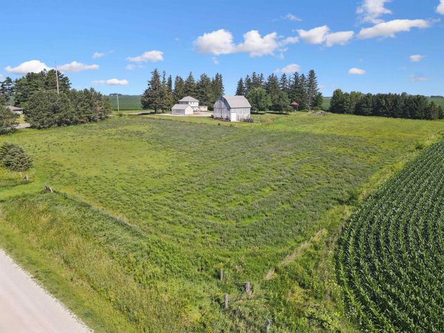 19068 Lincoln Road, West Union, IA 52175