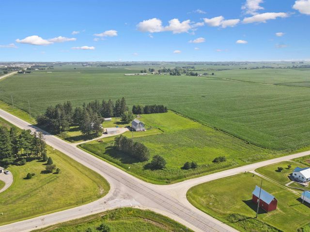 19068 Lincoln Road, West Union, IA 52175