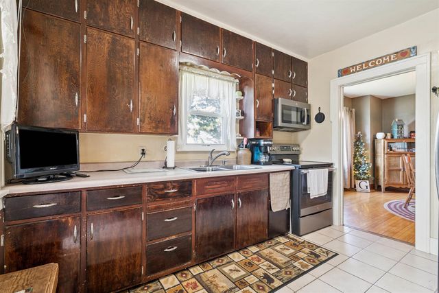 19068 Lincoln Road, West Union, IA 52175