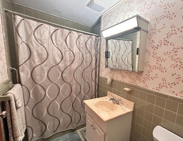 174 Upper County 2-5, Dennis, MA 02639