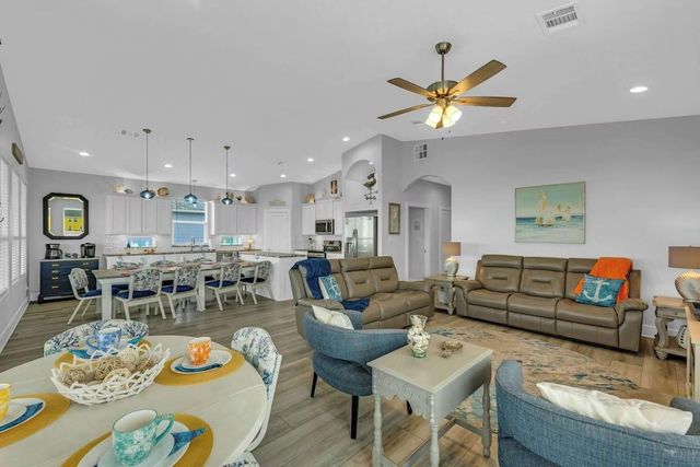 4415 Strand Avenue, Crystal Beach, TX 77650