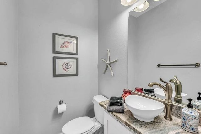 4415 Strand Avenue, Crystal Beach, TX 77650