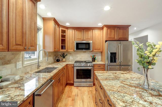 152 KINGS GATE DR, Lititz, PA 17543