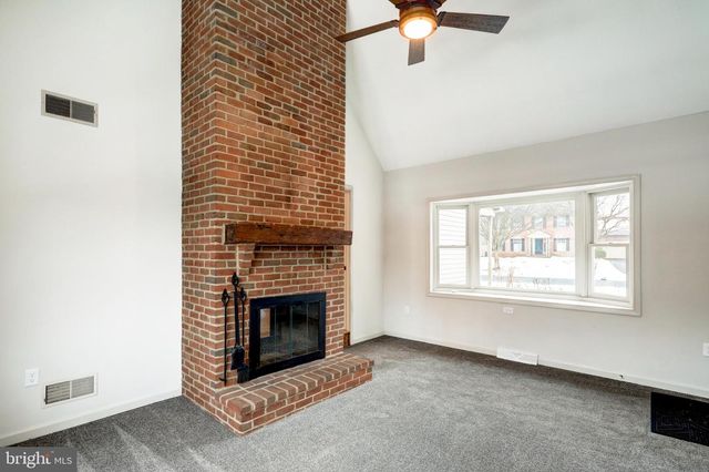 152 KINGS GATE DR, Lititz, PA 17543