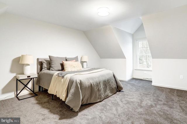 152 KINGS GATE DR, Lititz, PA 17543