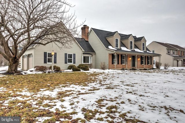 152 KINGS GATE DR, Lititz, PA 17543