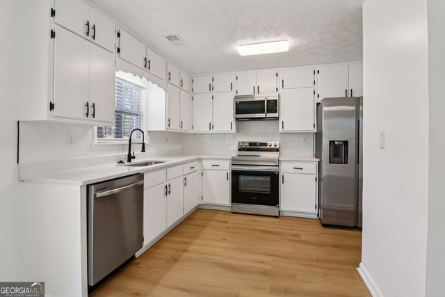 3840 Rolling Place, Conley, GA 30288