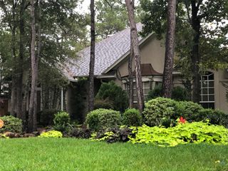 19 E Sunny Slope Circle, The Woodlands, TX 77381