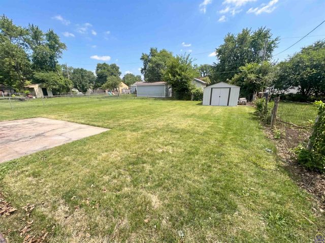 5618 SW 14th ST, Topeka, KS 66604