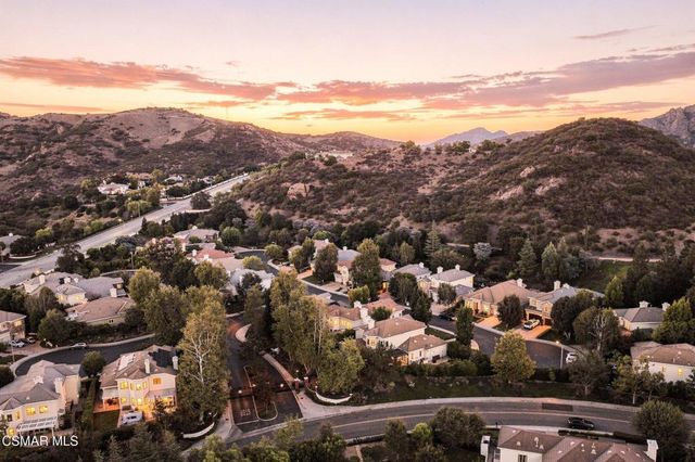 219 Baybrook Court, Lake Sherwood, CA 91361