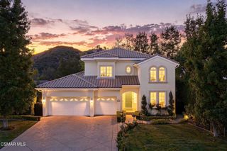 219 Baybrook Court, Lake Sherwood, CA 91361