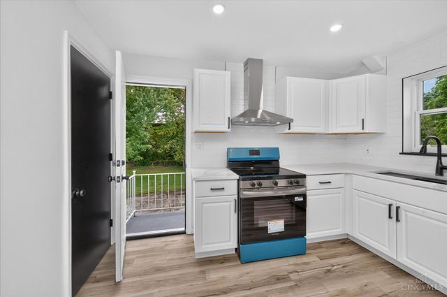 3247 Dolomar Drive, Colerain Twp, OH 45239