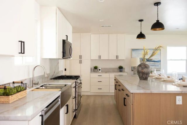 605 W Gaillard, Glendora, CA 91740