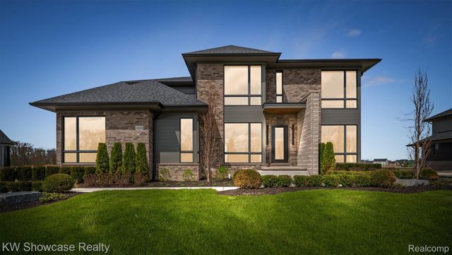 2559 Crystal Lake Drive, Commerce Charter Township, MI 48382
