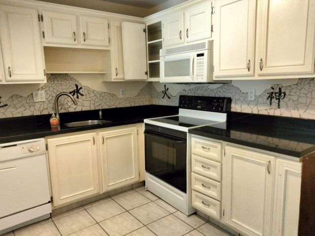 4133 NW 88th Avenue 103, Coral Springs, FL 33065