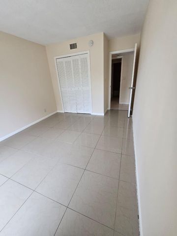 4133 NW 88th Avenue 103, Coral Springs, FL 33065