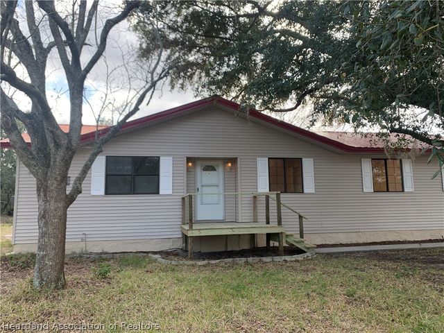 2225 N Unicorn Road, Avon Park, FL 33825