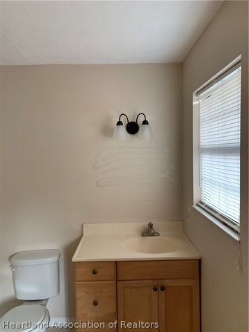 2225 N Unicorn Road, Avon Park, FL 33825