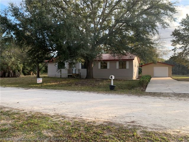 2225 N Unicorn Road, Avon Park, FL 33825