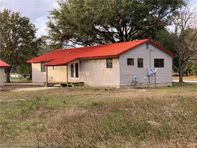 2225 N Unicorn Road, Avon Park, FL 33825