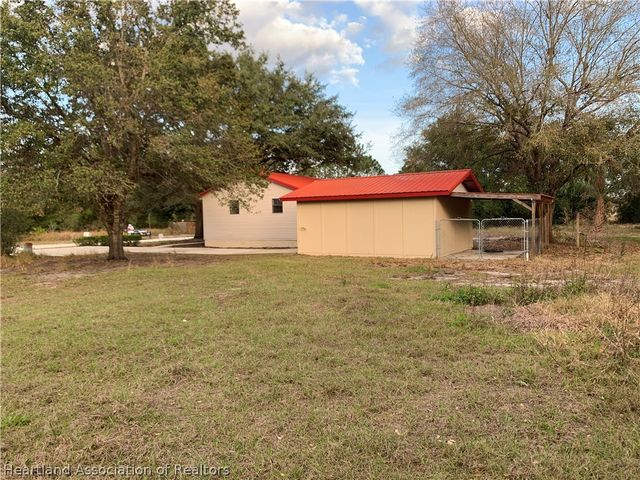 2225 N Unicorn Road, Avon Park, FL 33825