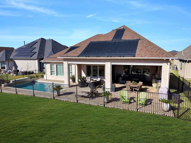 9533 Arkose Drive, Denton, TX 76207