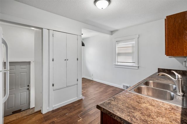 3109 4th Street, Des Moines, IA 50313