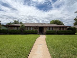 2212 Heather Hill Lane, Plano, TX 75075