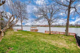 414 Lakeview Drive, Sugar Land, TX 77498