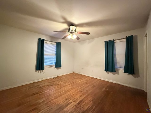 407 Collins Ave, Centerville, GA 31028