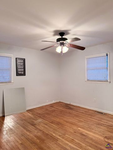 407 Collins Ave, Centerville, GA 31028