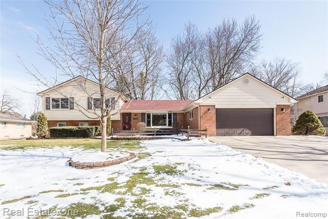 23918 Forest Park Drive, Novi, MI 48374