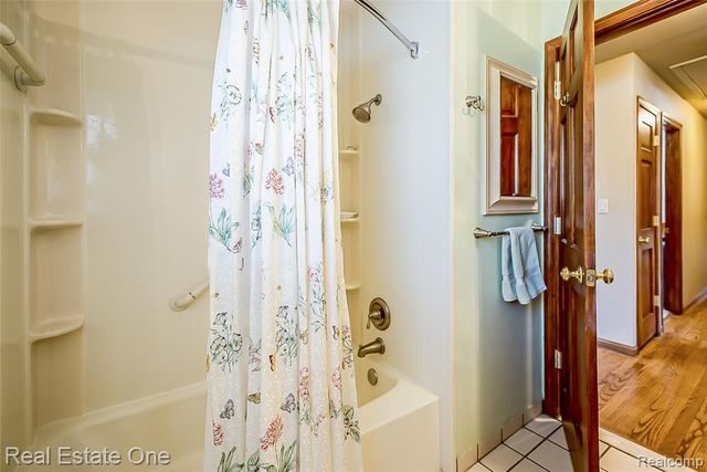 23918 Forest Park Drive, Novi, MI 48374