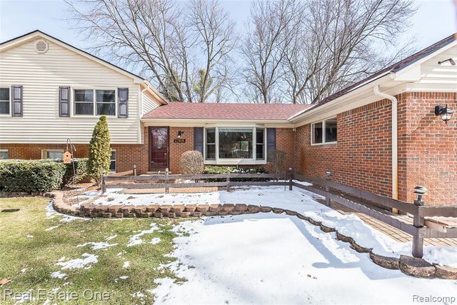 23918 Forest Park Drive, Novi, MI 48374