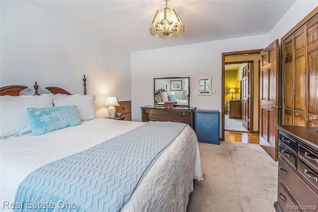 23918 Forest Park Drive, Novi, MI 48374